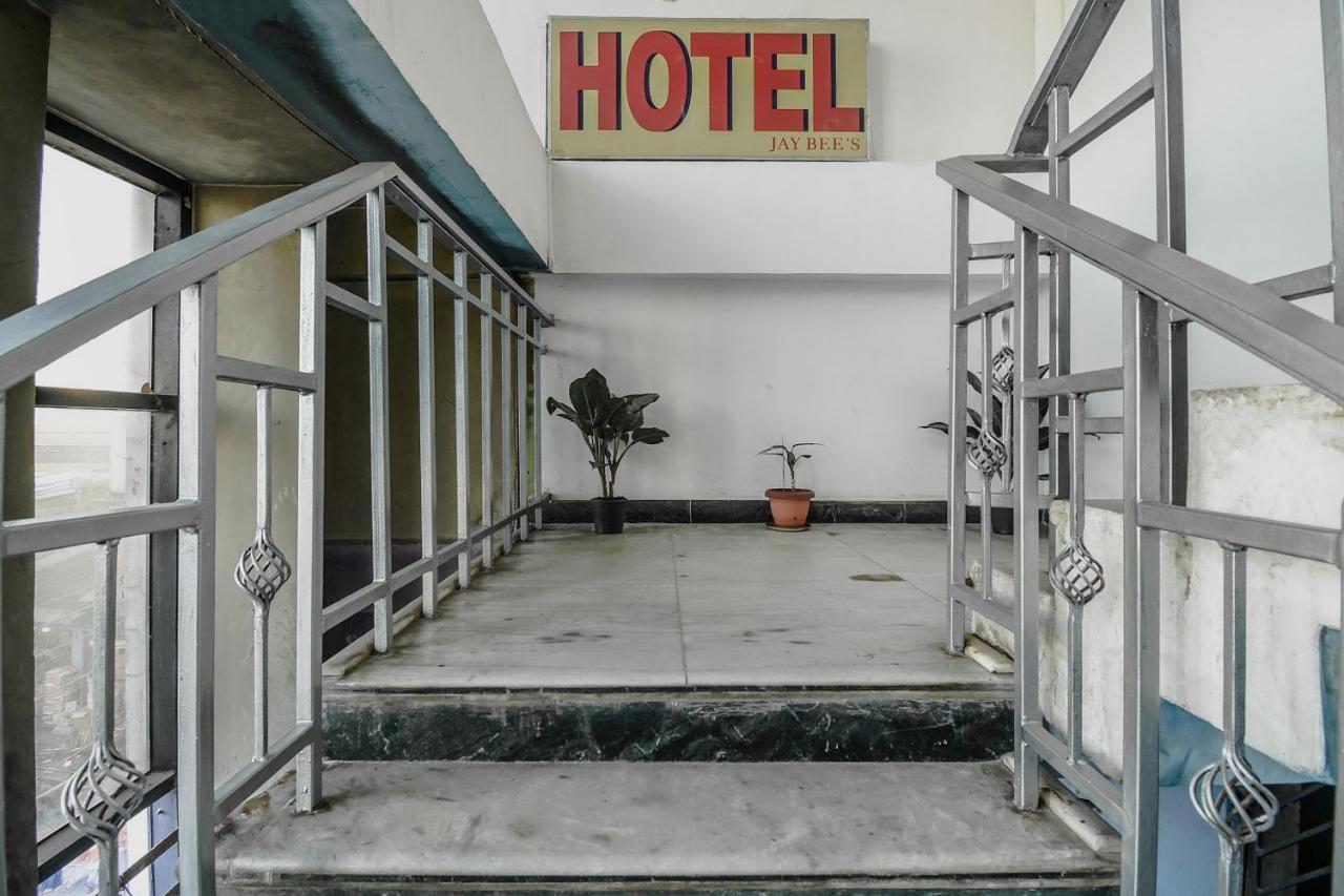 Oyo Flagship 71156 Hotel Jaybee'S Dibrugarh Extérieur photo