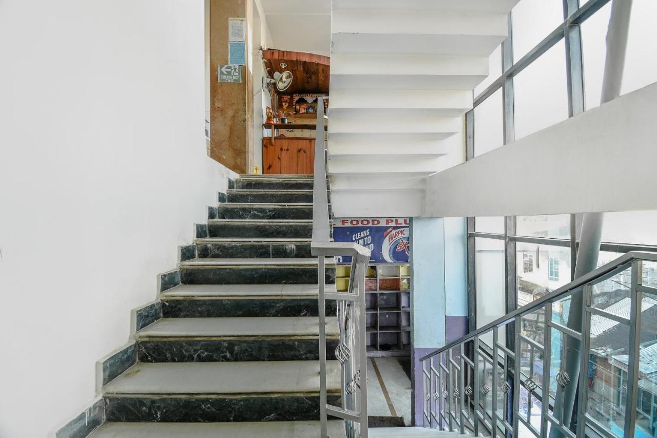 Oyo Flagship 71156 Hotel Jaybee'S Dibrugarh Extérieur photo