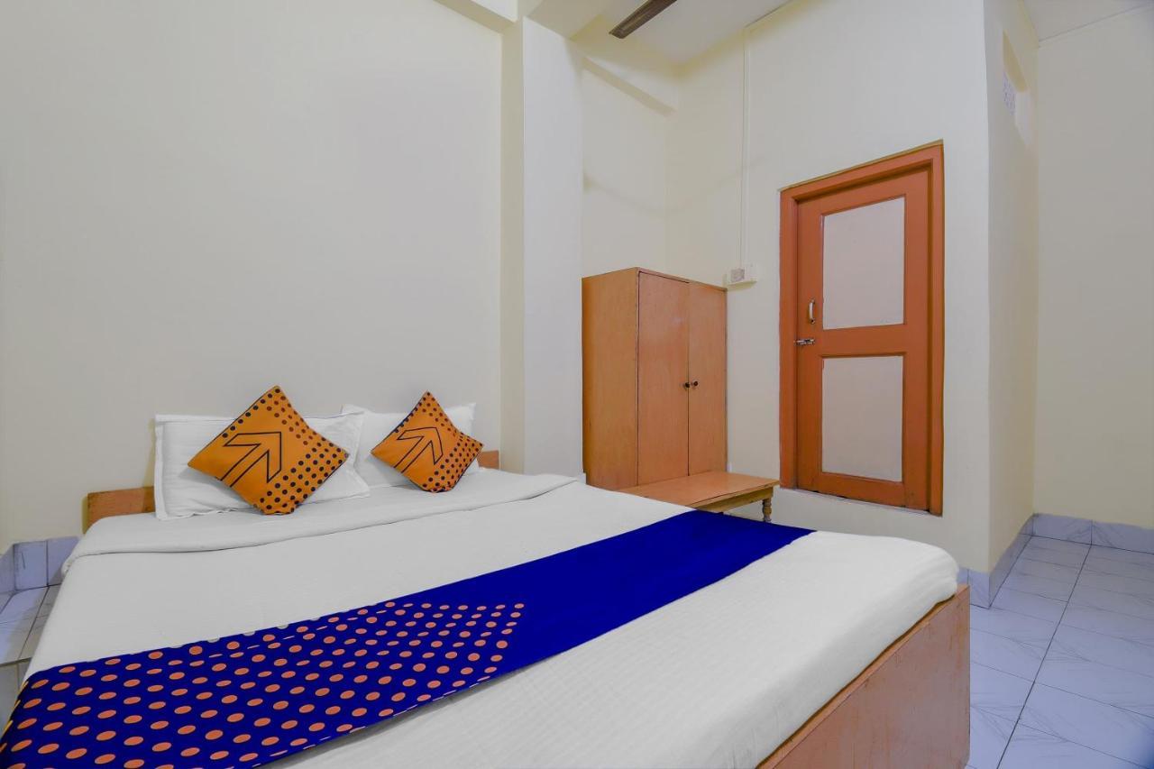 Oyo Flagship 71156 Hotel Jaybee'S Dibrugarh Extérieur photo
