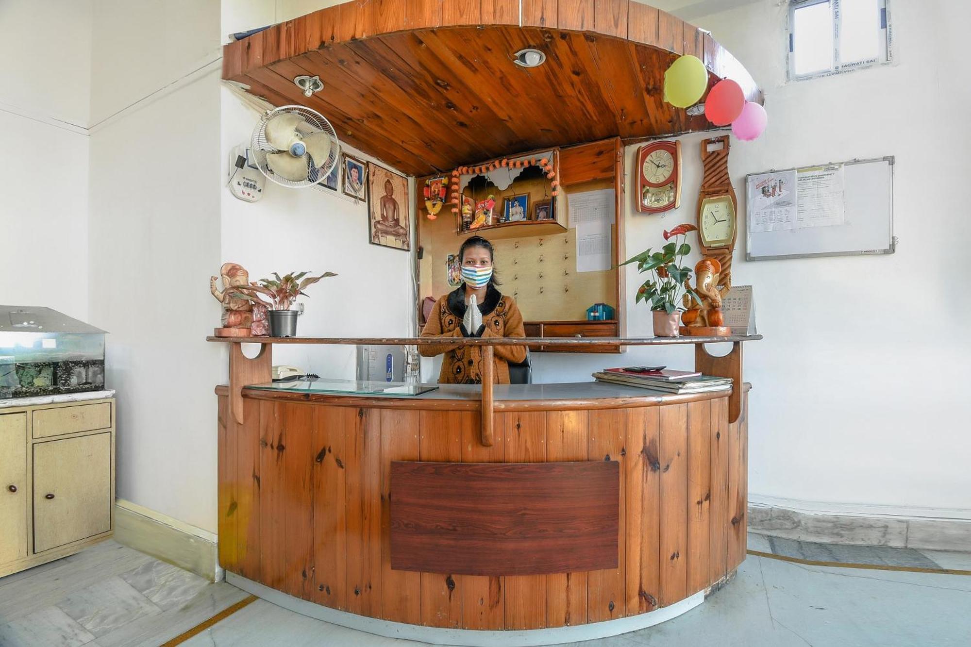 Oyo Flagship 71156 Hotel Jaybee'S Dibrugarh Extérieur photo