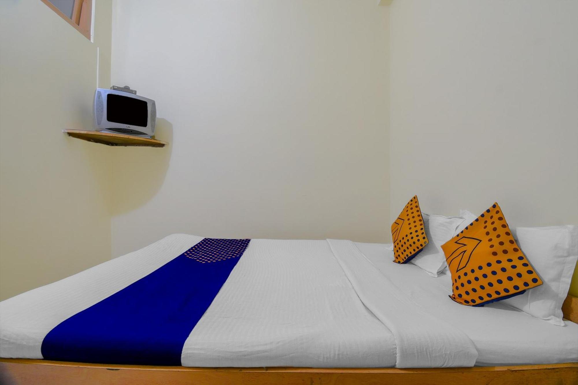 Oyo Flagship 71156 Hotel Jaybee'S Dibrugarh Extérieur photo