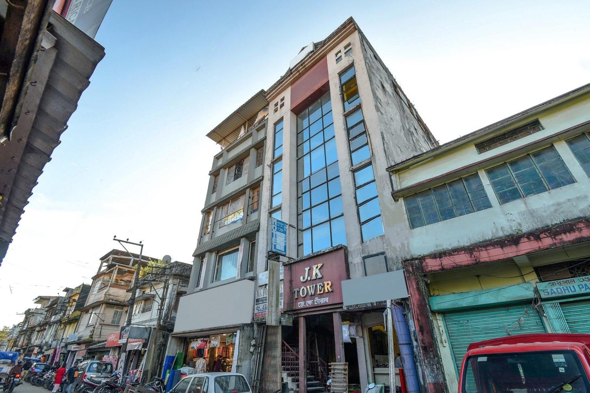 Oyo Flagship 71156 Hotel Jaybee'S Dibrugarh Extérieur photo